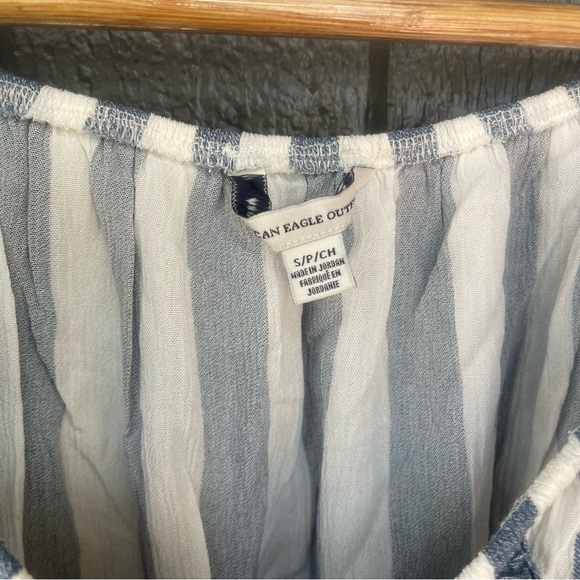 American Eagle off the shoulder blue and white striped crop top - Picture 6 of 7